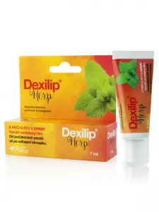 Dexilip® HERP pflegt Lippen mit ...